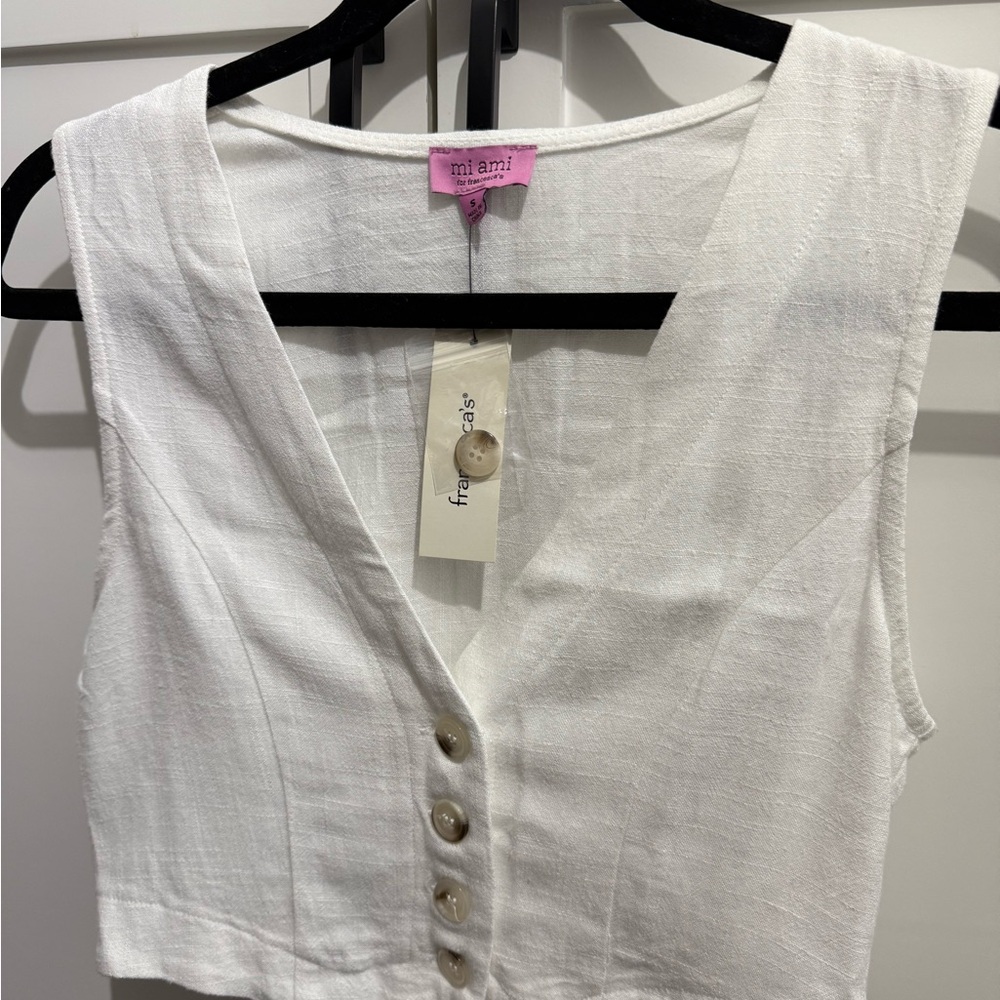 Francesca's White V-Neck Buttoned Tank Top